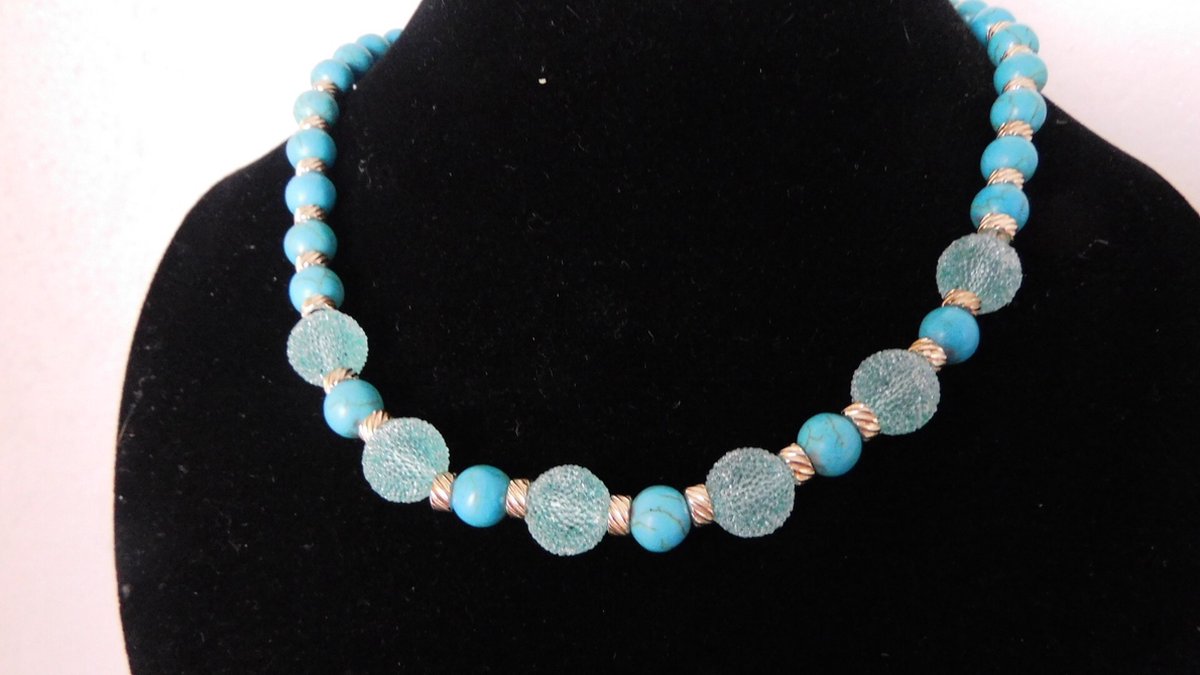 Hetty'S - Chiq collier - Zilveren kralen en bolslot - Turquoisen -Swarovski kralen