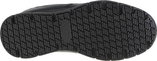 Onderkant van een zwarte Skechers veterschoen met gripzool.