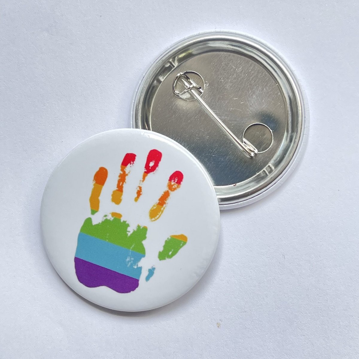 GoedeDoelen.Shop | Button Rainbow Hand | Button | LGBTQ Button | Statement | Love Is Love | Rainbow | Pride