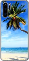 Geschikt voor Huawei P30 Pro hoesje - Palmbomen - Strand - Zee - Siliconen Telefoonhoesje