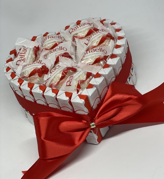 Televisie kijken langs groef Chocolade Geschenk Hart - Valentijn cadeau - Raffaello - Cadeau voor  Valentijn - Voor... | bol.com