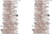 2x stuks kerstslingers sterren lichtroze 10 cm breed x 270 cm - Guirlandes folie lametta - Lichtroze kerstboom versieringen