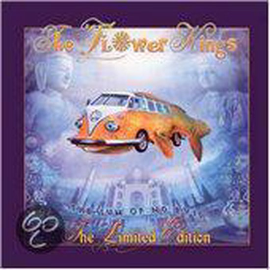 De hoes van 'Sum Of No Evil' Limited Edition, met een oranje-witte camperbus-achtige auto met een visstaart, zwevend boven een fantasielandschap.
