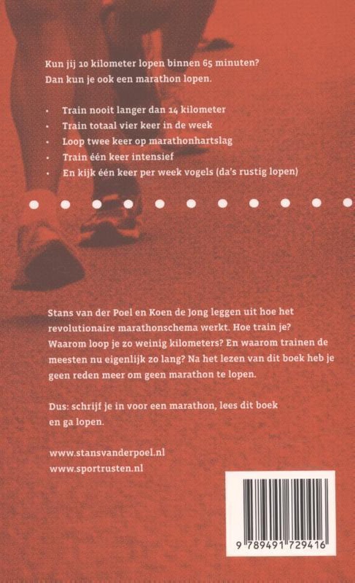 Achterkant boek 'De marathon revolutie' met rennende voeten, uitleg over trainingsschema en website.
