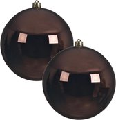 2x Grote donkerbruine kunststof kerstballen van 20 cm - glans - donkerbruine kerstballen - Kerstversiering