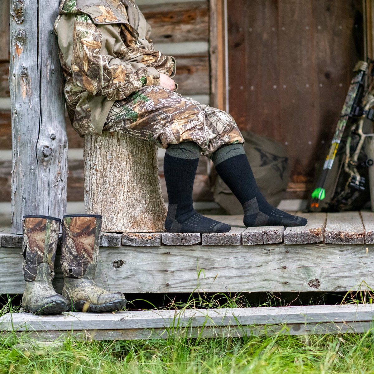 Darn Tough Hunter Sokken OTC - Bosgroen