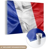 MuchoWow® Glasschilderij 120x80 cm - Schilderij acrylglas - De golvende vlag van Frankrijk - Foto op glas - Schilderijen
