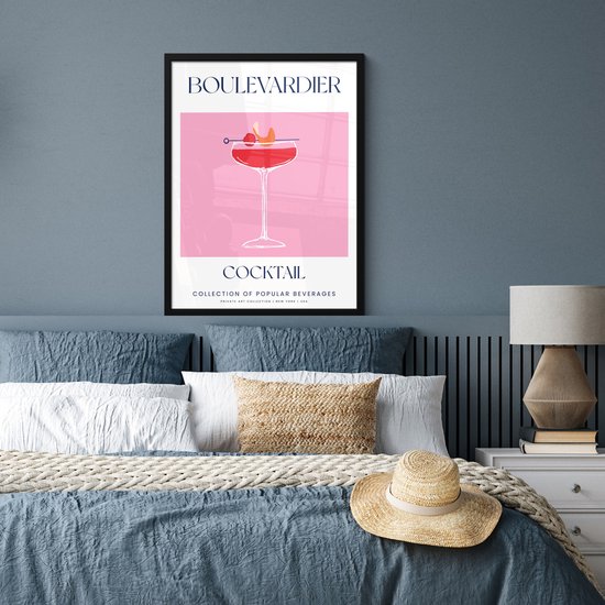 FrameYourWall® - Fotolijst met poster 60x80 cm - Foto in lijst - Cocktail - Boulevardier - Fotokader van hout - Kaders en lijsten - Wissellijst muurposter - Picture frame - Posterlijst - Fotohouder - Cadeau voor haar - Roze muurdecoratie