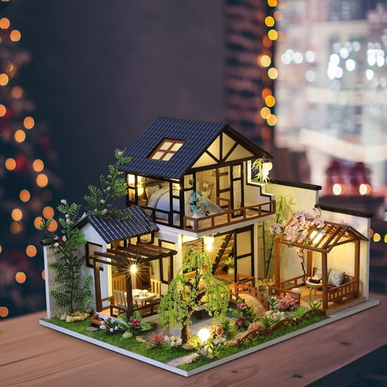 Cuteefun DIY Miniatuur Poppenhuis Kit om Handgemaakte Mini Kamer te Bouwen Met Muziek en Meubels voor Decoratie Creatieve Handwerk Cadeaus voor Vrouwen (Tijd Appartement