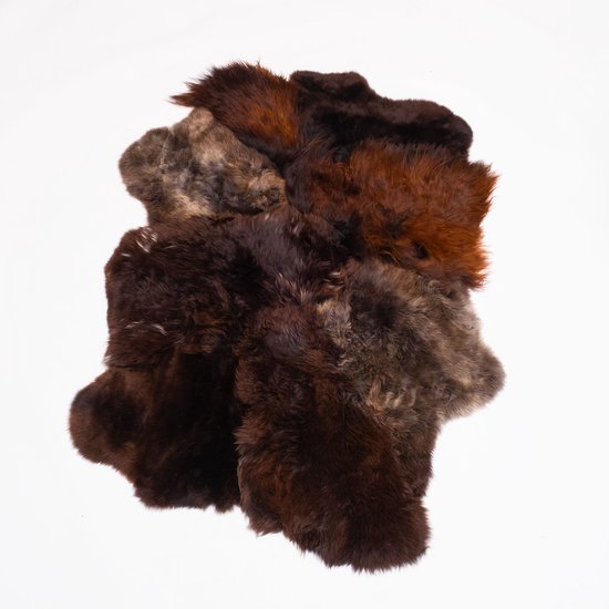 Designer schapenvacht vloerkleed 180 x 120 cm patchwork Donker bruin; Bruin | Hoogpolig vloerkleed natuurlijke vorm.