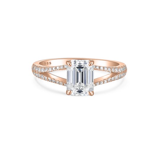 Emelise - 18k Roségouden Smaragd Geslepen Moissanite Ring met Split- 18k RoségoudenShank en Zijstenen - 0.6 karaat