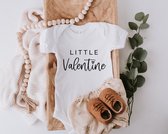 KLEINE FRUM - Little valentine - zwangerschap bekendmaking - Valentijn - romper - wit - baby op komst - zwanger - maat 68 - grote broer - grote zus - kraamcadeau