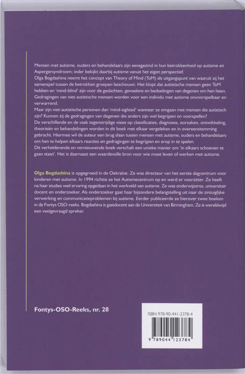 Achterkant van een boek met tekst over autisme en Olga Bogdashina. Titel: Theory of Mind en de Triade van Perspectieven bij Autisme en Syndroom van Asperger. ISBN: 978-90-441-2378-4.