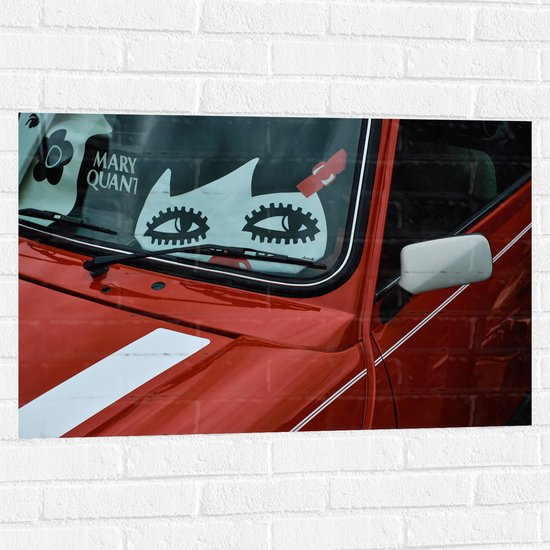 WallClassics - Muursticker - Tekening op Rode Auto - 90x60 cm Foto op Muursticker