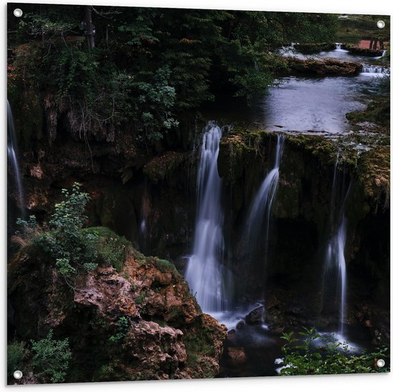 WallClassics - Tuinposter – Watervallen in de Natuur - 100x100 cm Foto op Tuinposter  (wanddecoratie voor buiten en binnen)