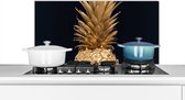 Spatscherm keuken 90x45 cm - Kookplaat achterwand Ananas - Goud - Verf - Zwart - Fruit - Luxe - Muurbeschermer - Spatwand fornuis - Hoogwaardig aluminium