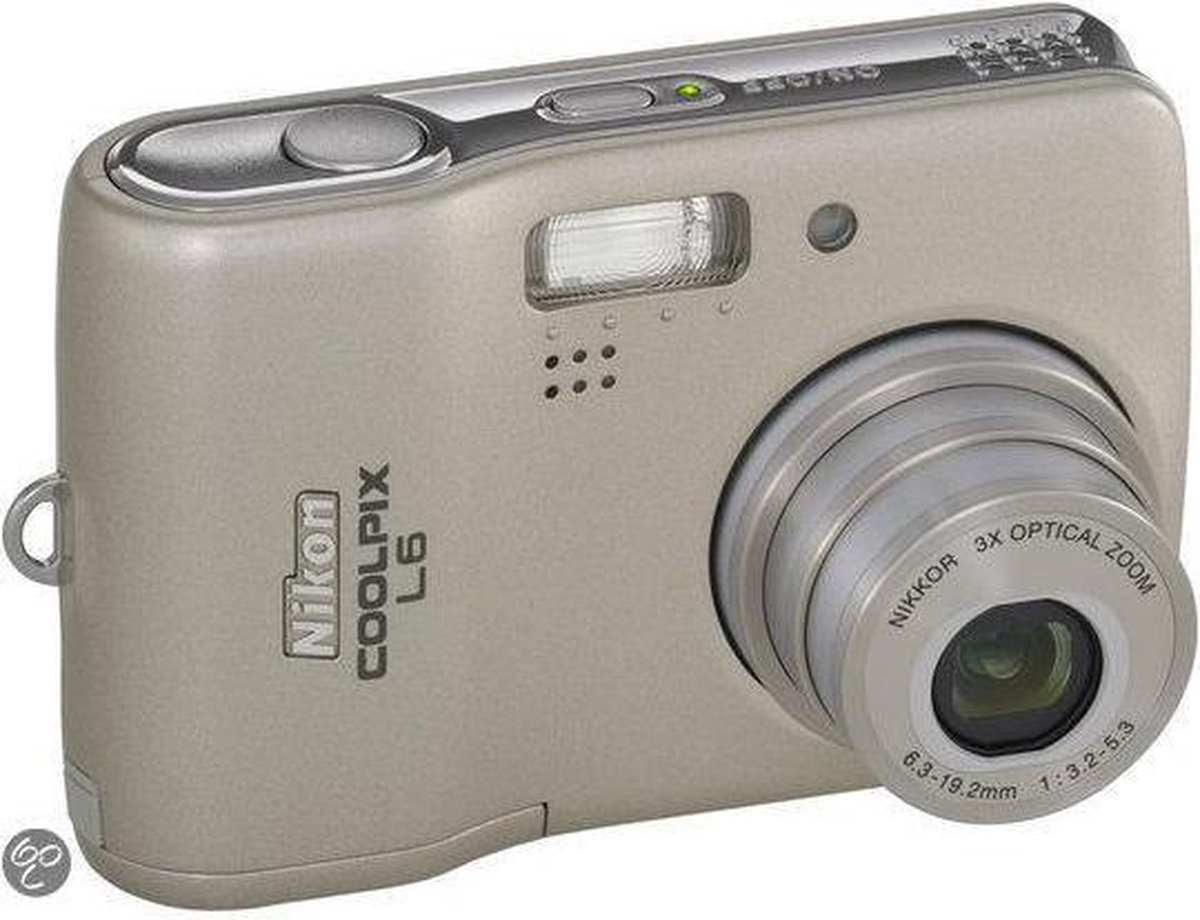 Nikon Coolpix L6 + tas + 1GB SDkaart