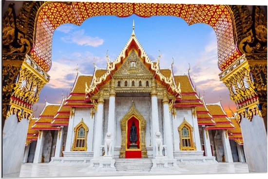 Dibond - Wat Benchamabophit, Bangkok, Thailand - 90x60cm Foto op Aluminium (Wanddecoratie van metaal)