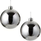 2x Grote kunststof kerstbal zilver 25 cm - Groot formaat zilveren kerstballen