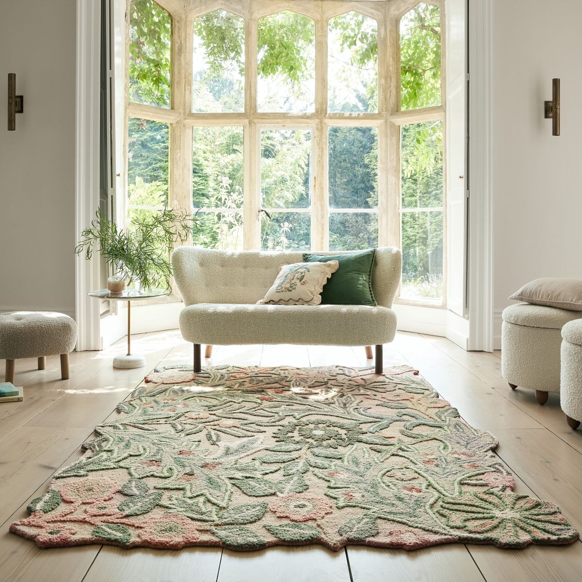 flycarpets Laagpolig Wollen Vloerkleed Bryony Shaped - Floral Groen 160x230 cm