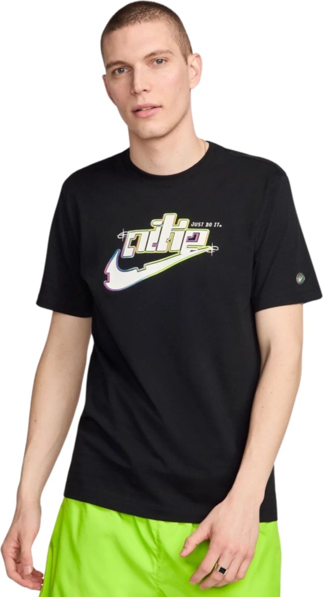 Nike Sportswear Tee FV3745-010 Mannen T-shirt Zwart