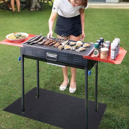 Grillmat - Vuurvaste Vloerbescherming Voor Onder De Grill - 1 Stuk Bruin 165 X 99 Cm