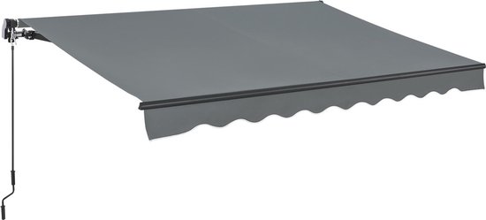 Auvent gris déplié avec un bord ondulé, monté sur un mur.