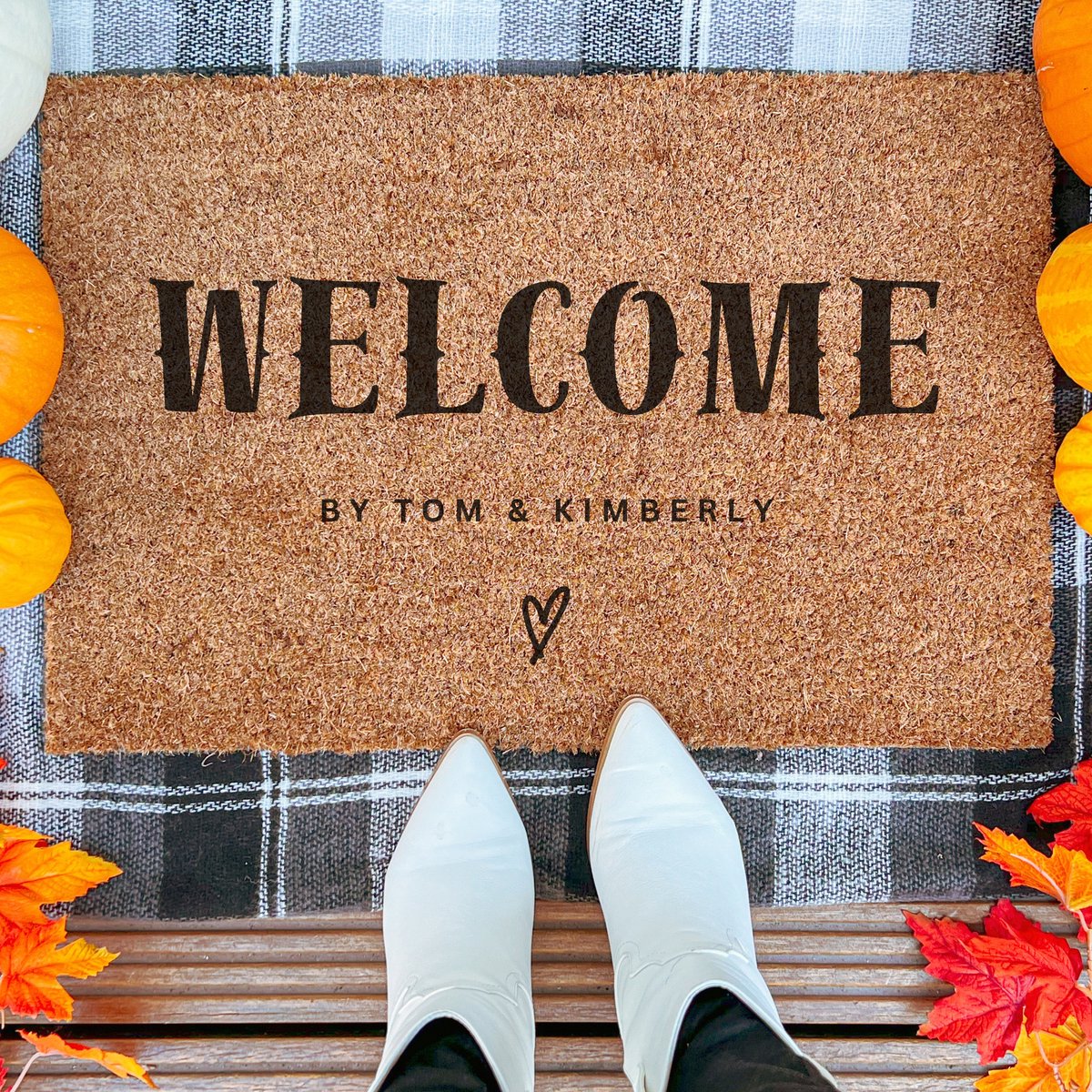 Laser-Point Personalized Vintage Welcome | 60x40 cm | Nieuwe huis cadeau | Ingangsmat | Deurmat met stijl | Verhuizing cadeau | Praktisch & trendy | Perfect voor binnenkomst | Cadeau voor nieuwe woning Bruin | Zwart (Gravering 60x40)