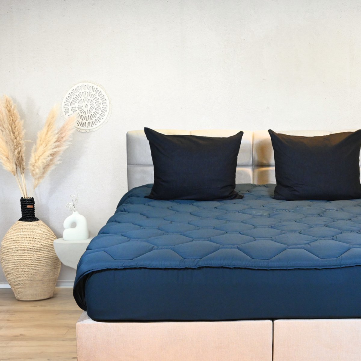HappyBed Dekbed zonder overtrek 140x200 + instopstrook - Wasbaar Dekbed - Bedrukt dekbed zonder hoes - Hoesloos Dekbed - Eenpersoonsdekbed - Dark Blue