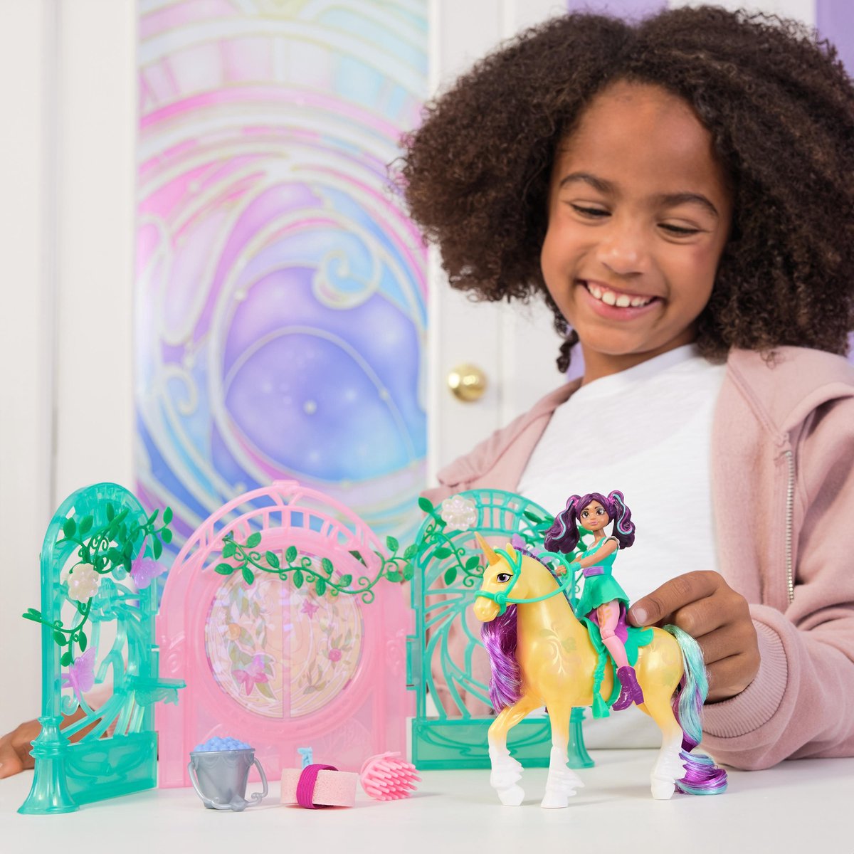 Unicorn Academy Ava & Leaf Stall - Magische speelset — afbeelding 8