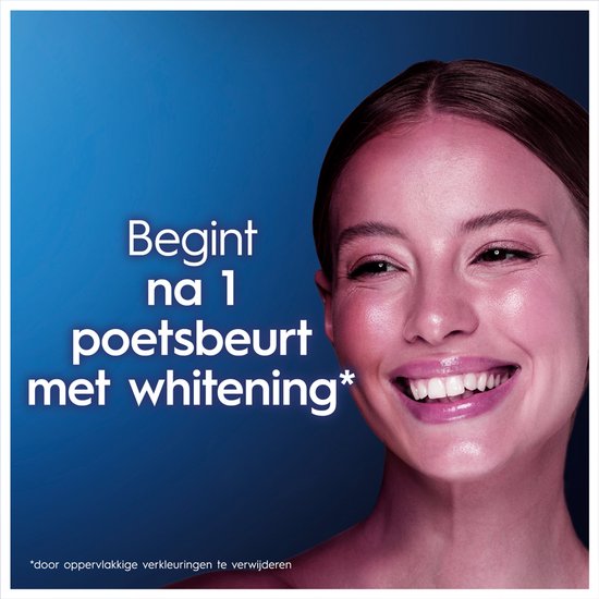 Vrouw lacht met witte tanden. Tekst: Begint na 1 poetsbeurt met whitening.