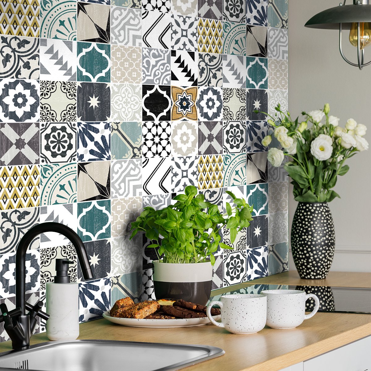 Ambiance Sticker Tegelstickers voor de muur in keuken en badkamer - 24 authentieke Danielita cementtegelstickers - 24 stickers van 30x30 cm Multi color