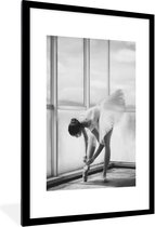 Posters zwart wit - Kader - Ballet - Ballerina - Dansen - Vrouw - Poster in lijst - Wanddecoratie - Poster - 60x90 cm
