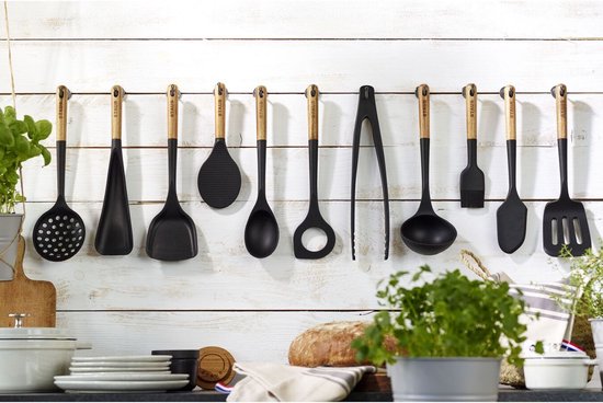 Staub 40503-109-0 Pincel Plano de Silicona Negro/Madera 45mm x 220mm