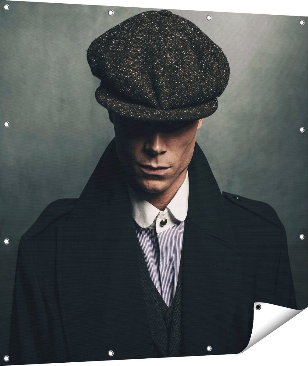 Gards Tuinposter Engelse Gangster met een Pet uit Jaren 1920 - 110x110 cm - Tuindoek - Tuindecoratie - Wanddecoratie buiten - Tuinschilderij Multikleur