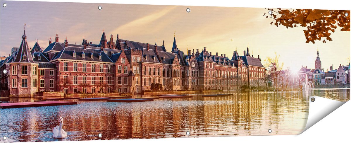 Gards Tuinposter Binnenhof Gebouw in Den Haag - 180x60 cm - Tuindoek - Tuindecoratie - Wanddecoratie buiten - Tuinschilderij Multikleur