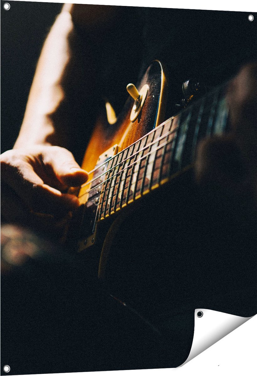 Gards Tuinposter Man Speelt Gitaar - 80x100 cm - Tuindoek - Tuindecoratie - Wanddecoratie buiten - Tuinschilderij Multikleur