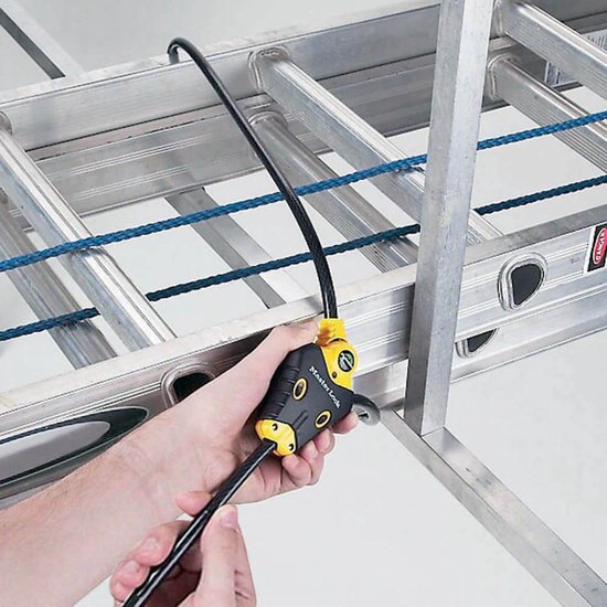 Masterlock Python - Kabelslot - 180cm x 10mm - 4 sleutels - Zwart van MasterLock — afbeelding 5