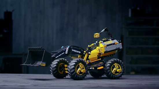 LEGO®-Technic Le tractopelle Volvo Concept ZEUX Jeu Garçon et Fille 10 Ans  et Plus, Jeu de Construction, 1167 Pièces 42081 - Boutique en ligne 100%  fiable.