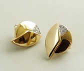 18 karaat gouden oorbellen met diamanten