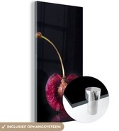 MuchoWow® Glasschilderij 20x40 cm - Schilderij acrylglas - Kers - Dwarsdoorsnede - Zwart - Foto op glas - Schilderijen
