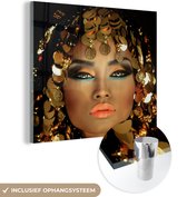 MuchoWow® Glasschilderij 50x50 cm - Schilderij acrylglas - Vrouw - Goud - Zwart - Foto op glas - Schilderijen