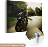 Moto sportive entre les rayons du soleil Plexiglas 30x20 cm - petit - Tirage photo sur Glas (décoration murale plexiglas)