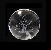 GreatGift® - Boule de cristal de cerf 10 cm - Dans une boîte cadeau de luxe - Cadeau pour lui - Cadeau pour Cheveux - Chien - Loup - Sur support en cristal