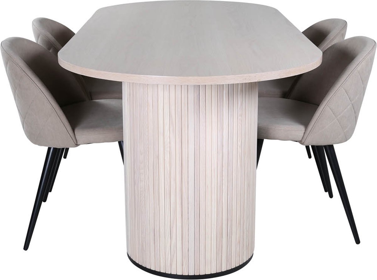 BiancaWW eethoek eetkamertafel eik fineer wit washed en 4 Velvet Stitches eetkamerstal beige.