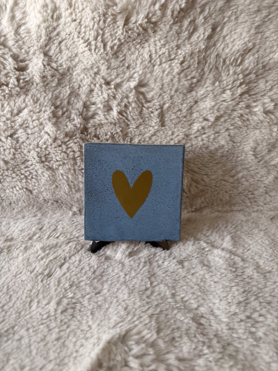 Studio - Nihra Blauw tegeltje met Gouden hartje