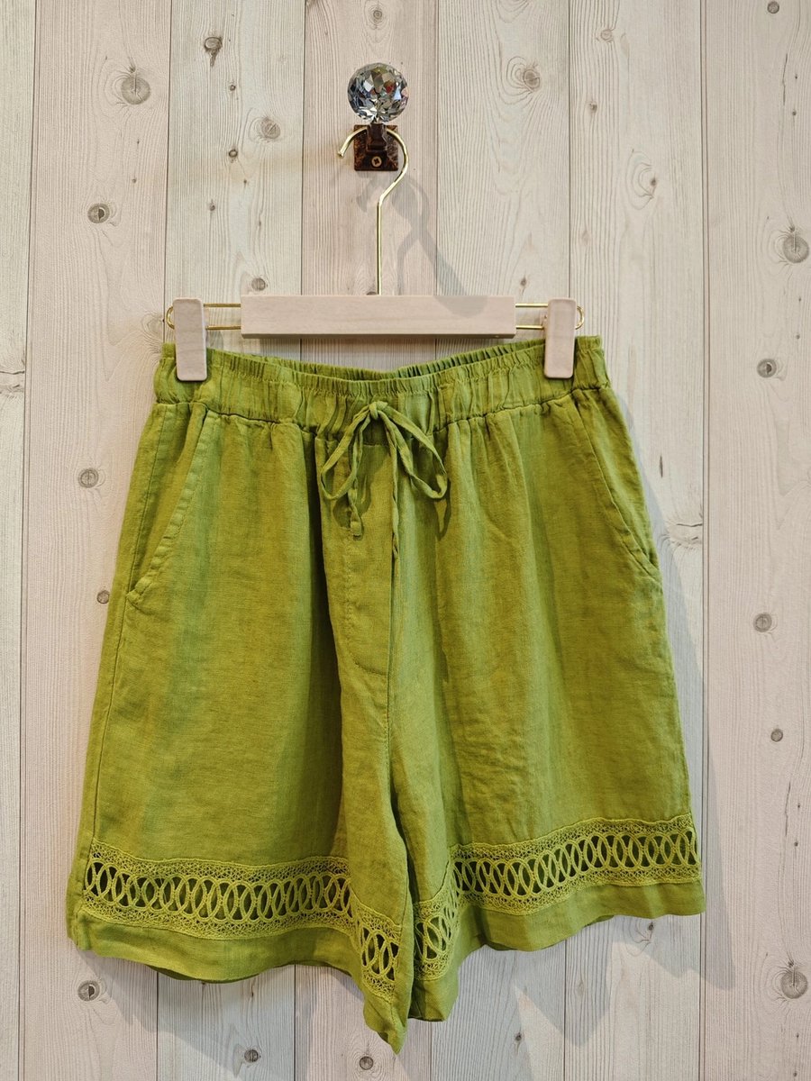 Leuek 100% linnen korte broek - bermuda - met broderie en zijzakken - PISTACHE - maat 38/40