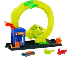 foto van Hot Wheels - Kronkelende Slang in de Aanval - Racebaan
