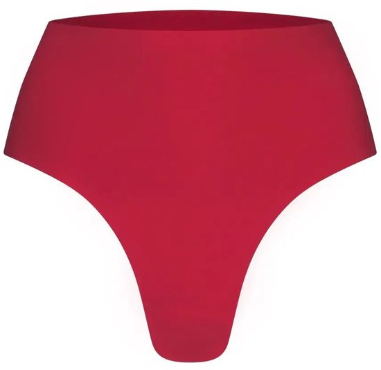 Hoge rode string met brede tailleband.