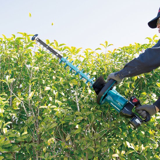Makita DUH 601 PTE accu heggenschaar 18V 60cm borstelloos + 2x accu 5,0Ah + lader — afbeelding 4